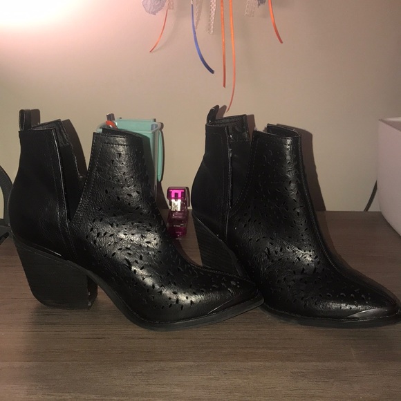 Not Rated Shoes - Not Rated Black Booties